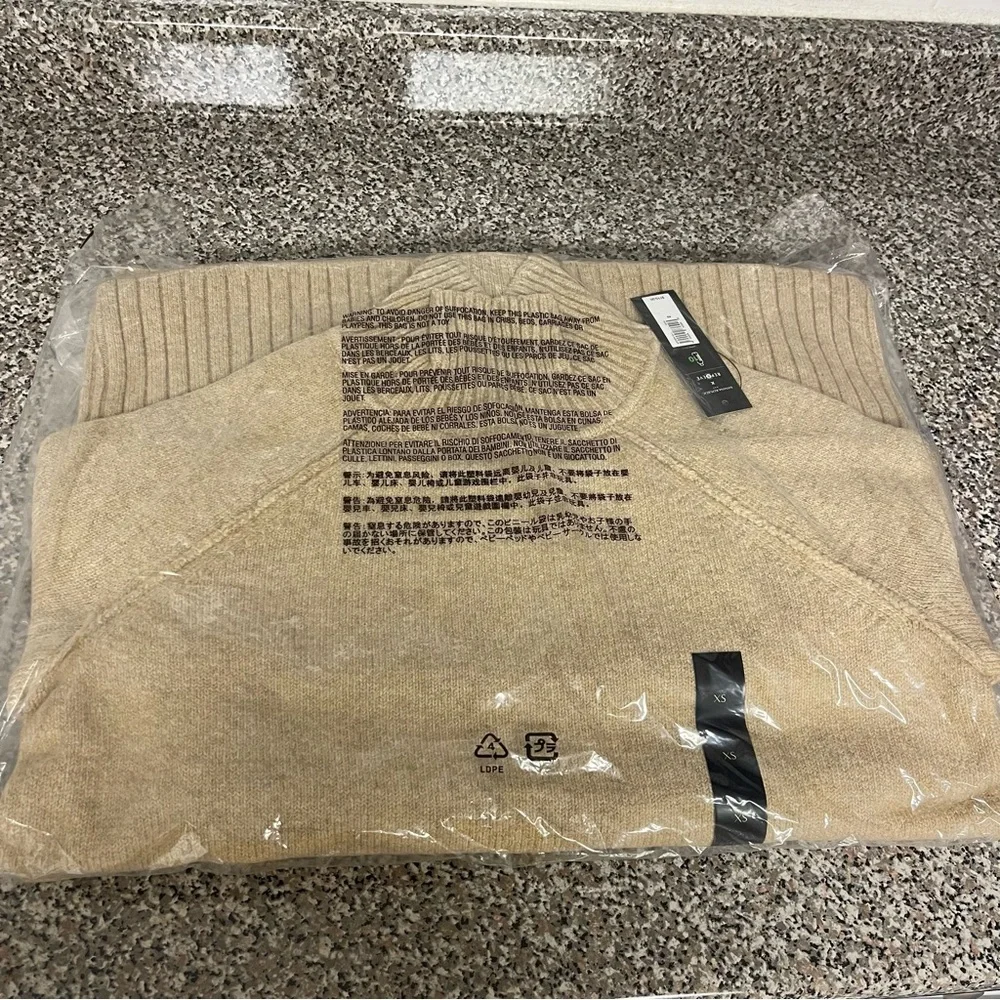 NWT banana republic knee length sweater dress (XS) - Picture 8 of 8